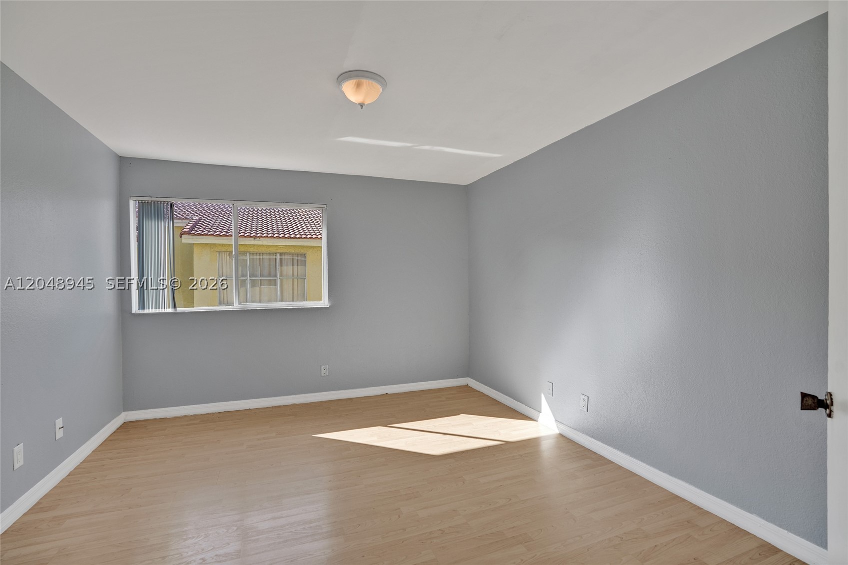 ISLES AT LAGO MAR CONDO - Residential Lease