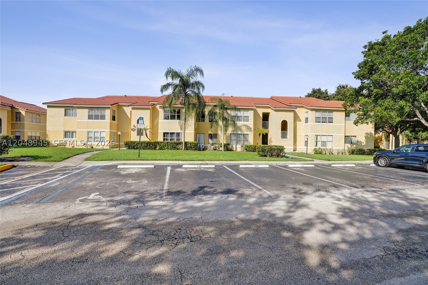 ISLES AT LAGO MAR CONDO - Residential Lease