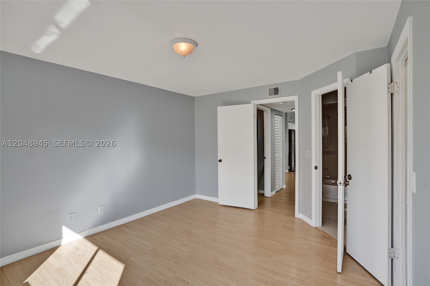 ISLES AT LAGO MAR CONDO - Residential Lease