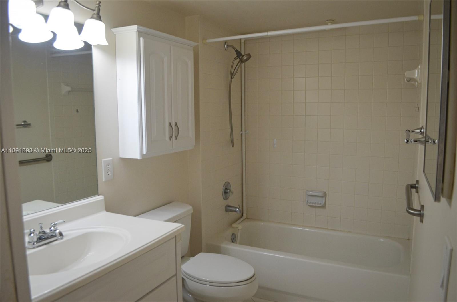 SUFFOLK AT CENTURY VILLAG - Residential
