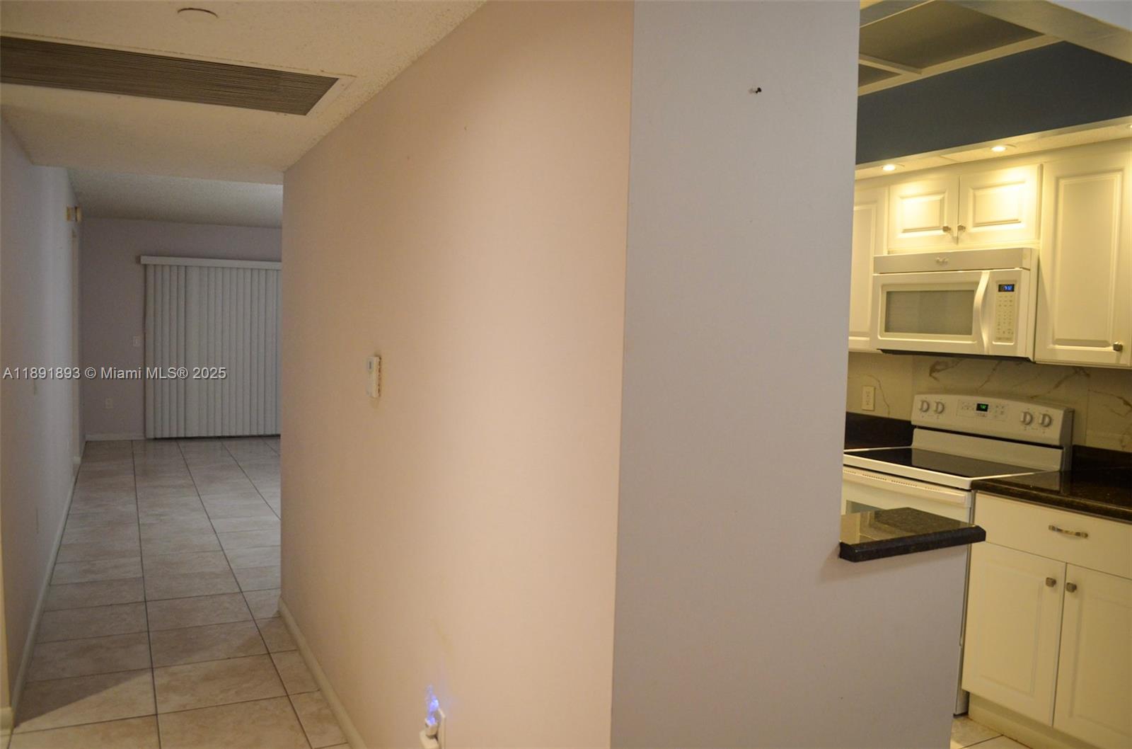 SUFFOLK AT CENTURY VILLAG - Residential