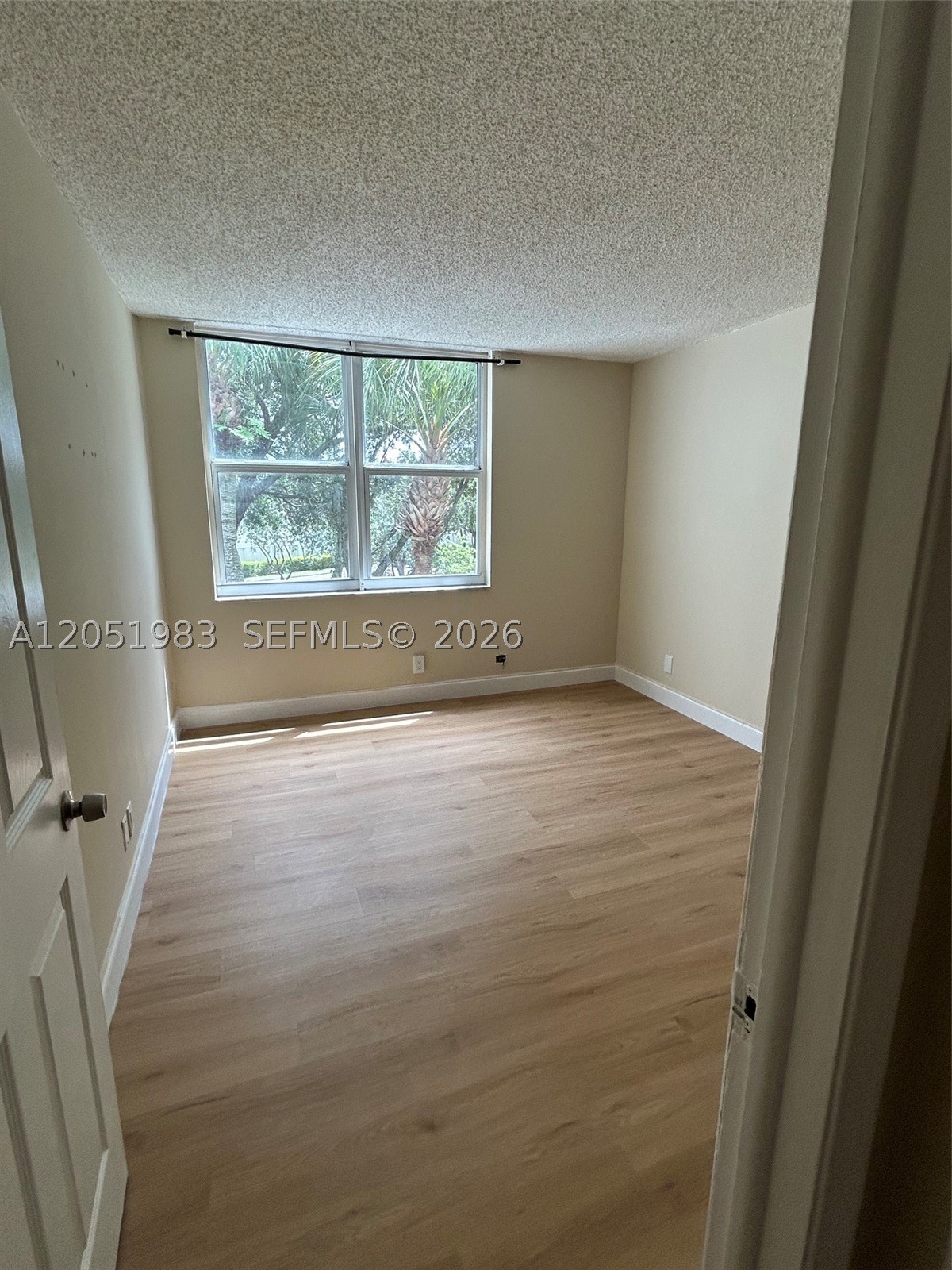 EVERGREEN EIGHT OF PINE I - Residential Lease