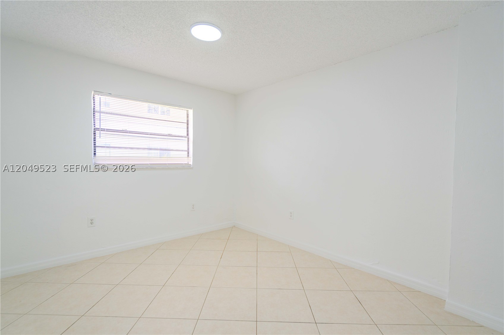 CHATEAU GROVE CONDO - Residential Lease