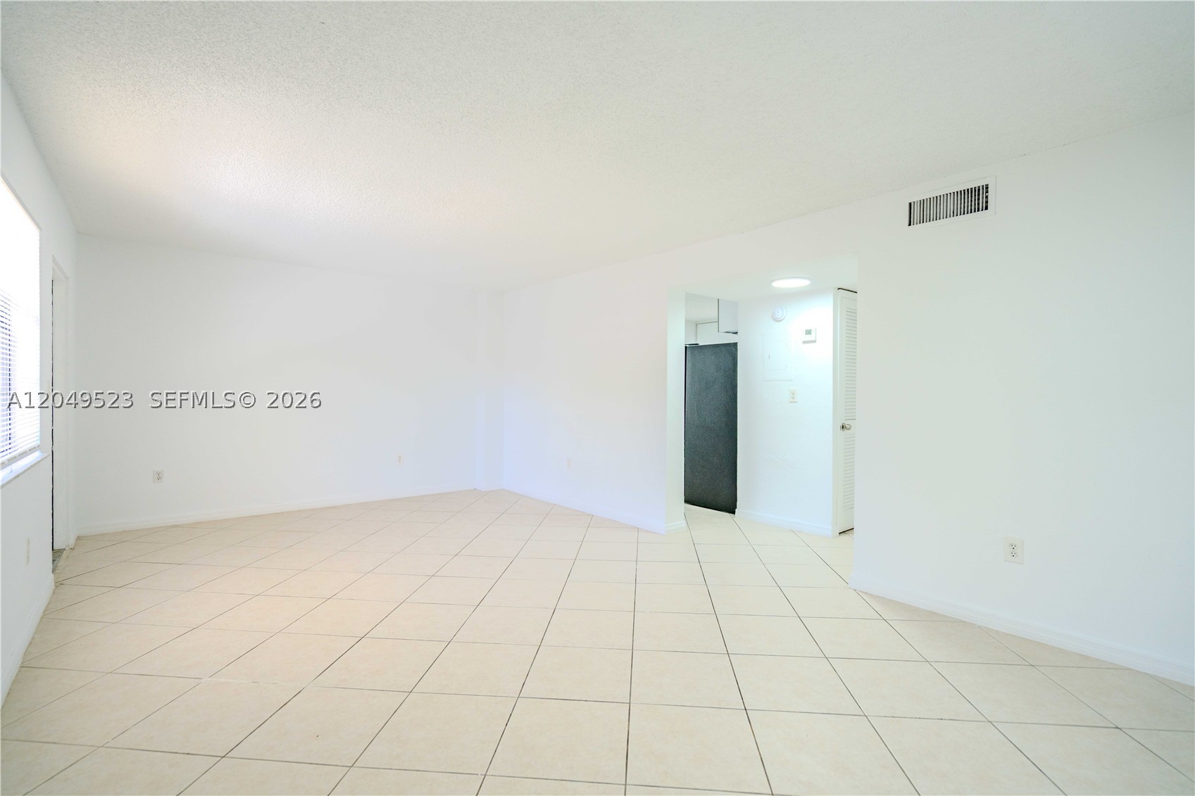 CHATEAU GROVE CONDO - Residential Lease