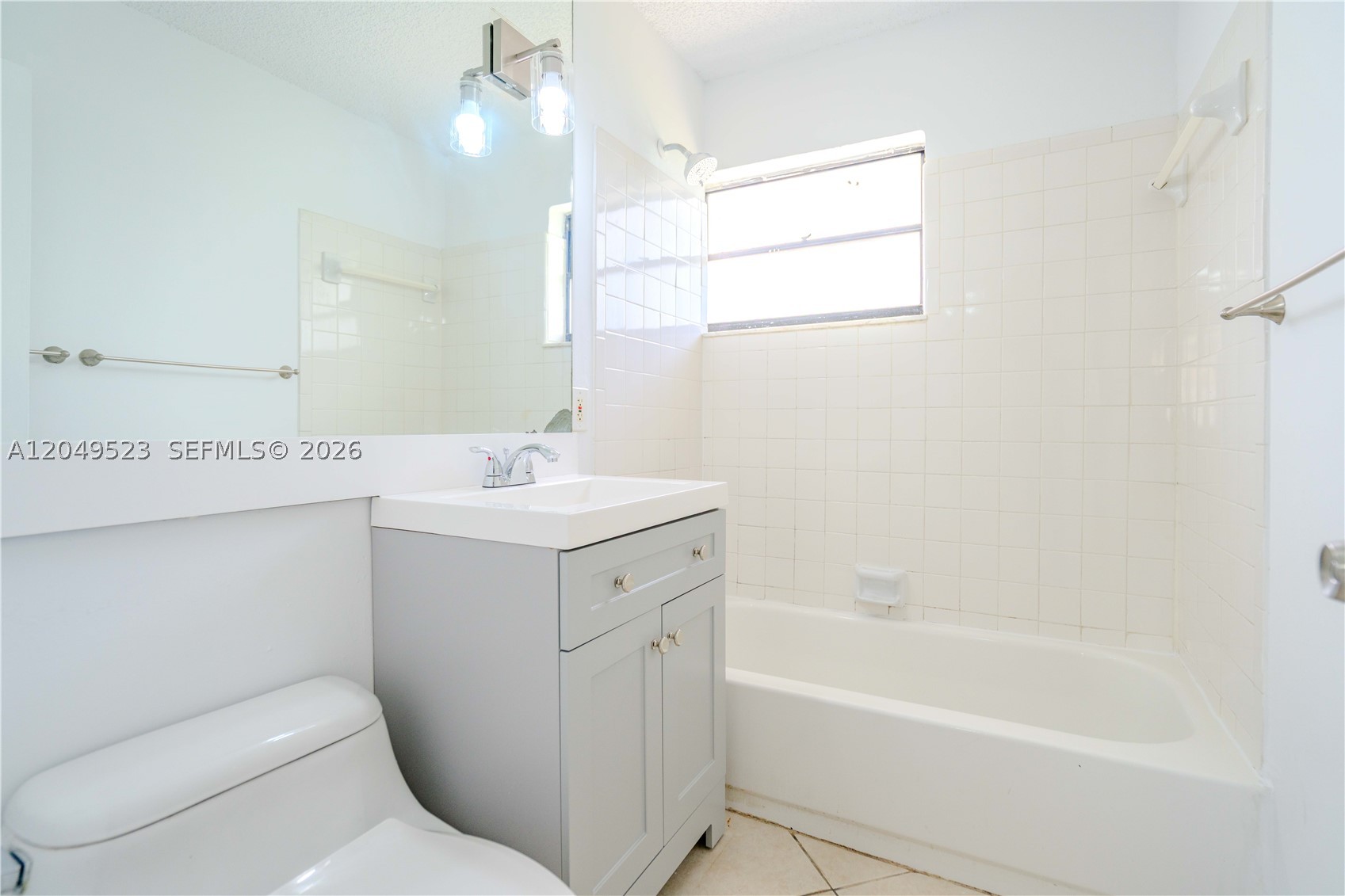 CHATEAU GROVE CONDO - Residential Lease