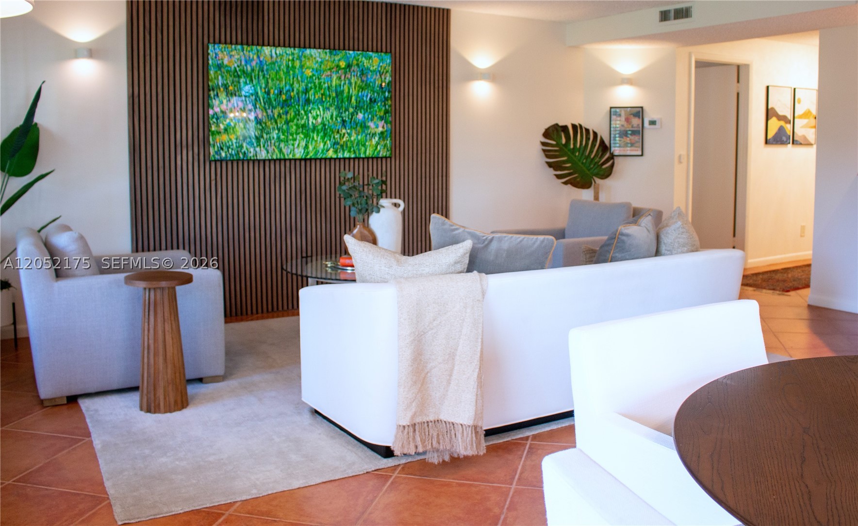 WINDWARD IV CONDOMINIUM - Residential