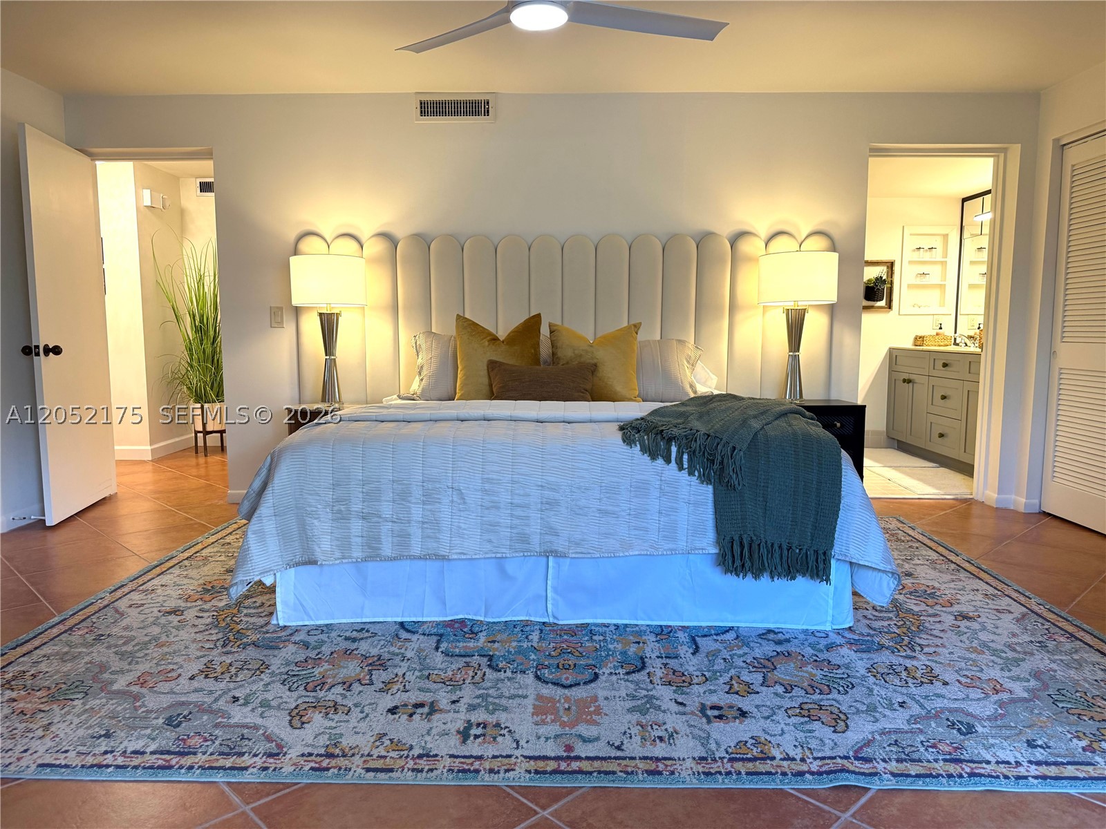 WINDWARD IV CONDOMINIUM - Residential