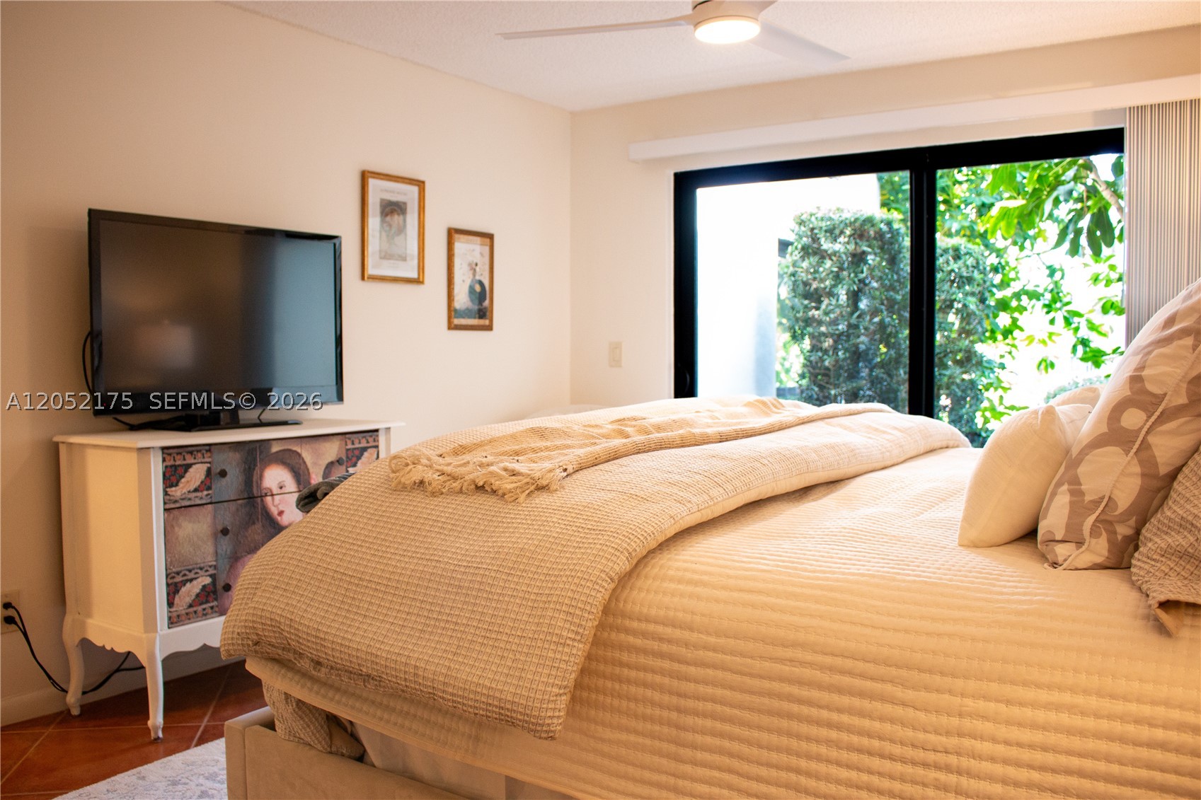 WINDWARD IV CONDOMINIUM - Residential