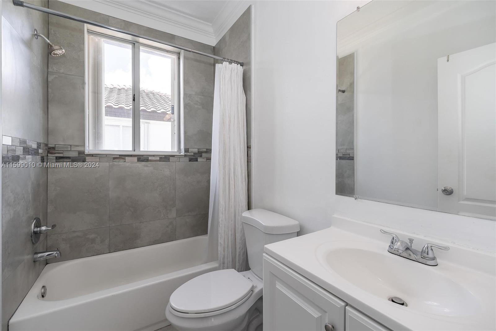 CRESTVIEW LAKES - Residential Lease