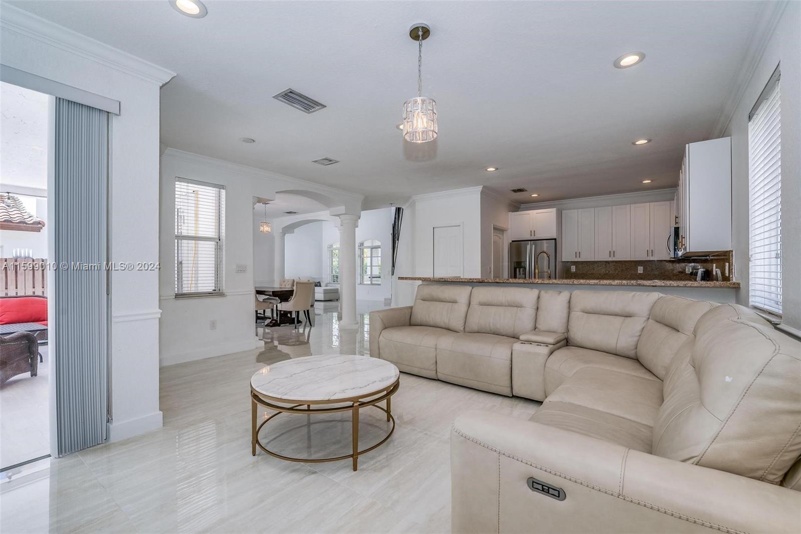CRESTVIEW LAKES - Residential Lease