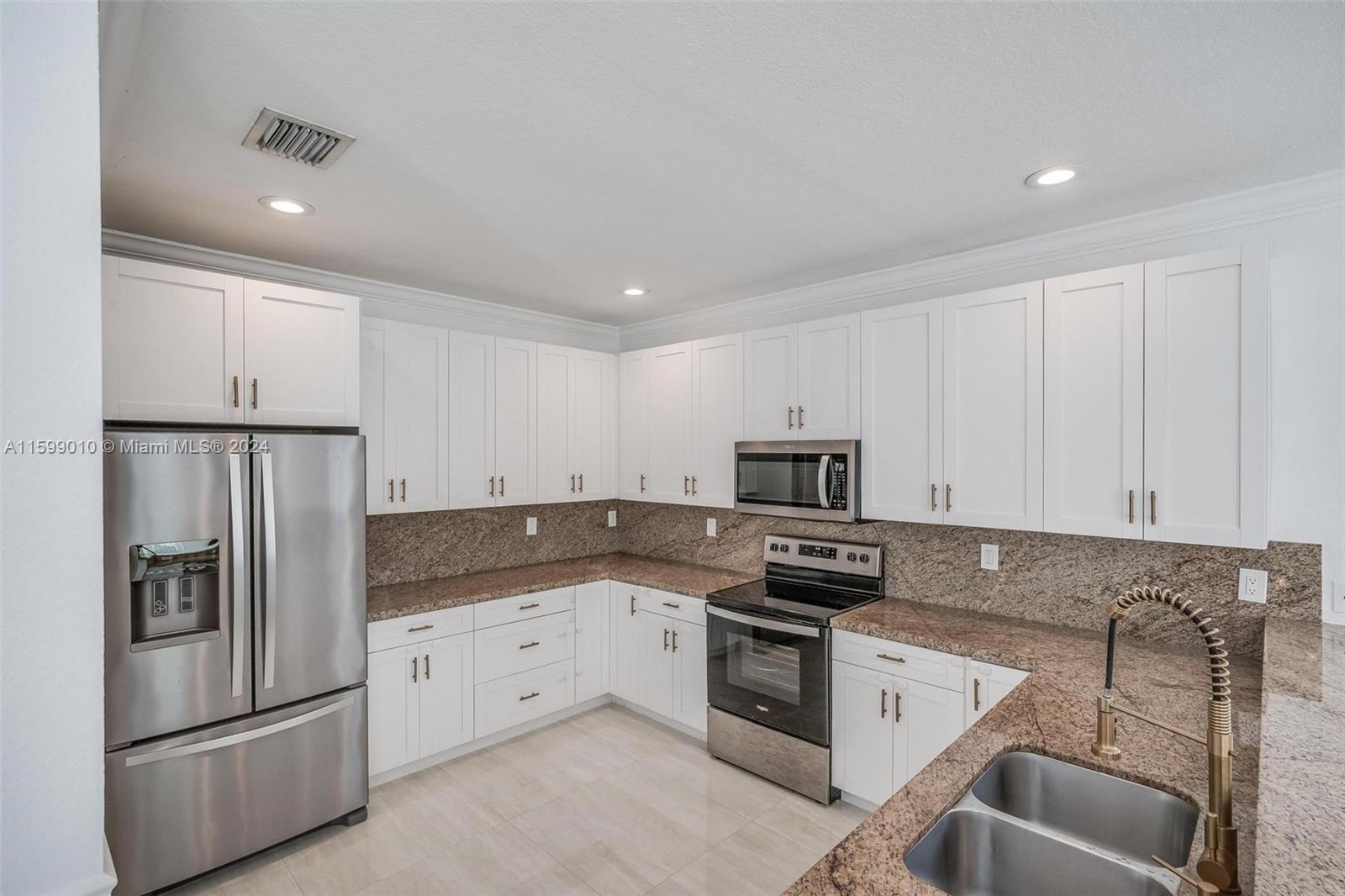 CRESTVIEW LAKES - Residential Lease