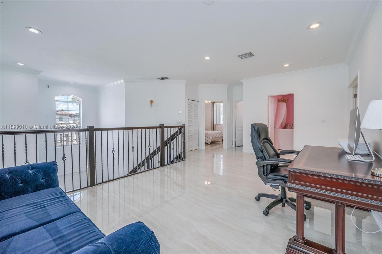 CRESTVIEW LAKES - Residential Lease