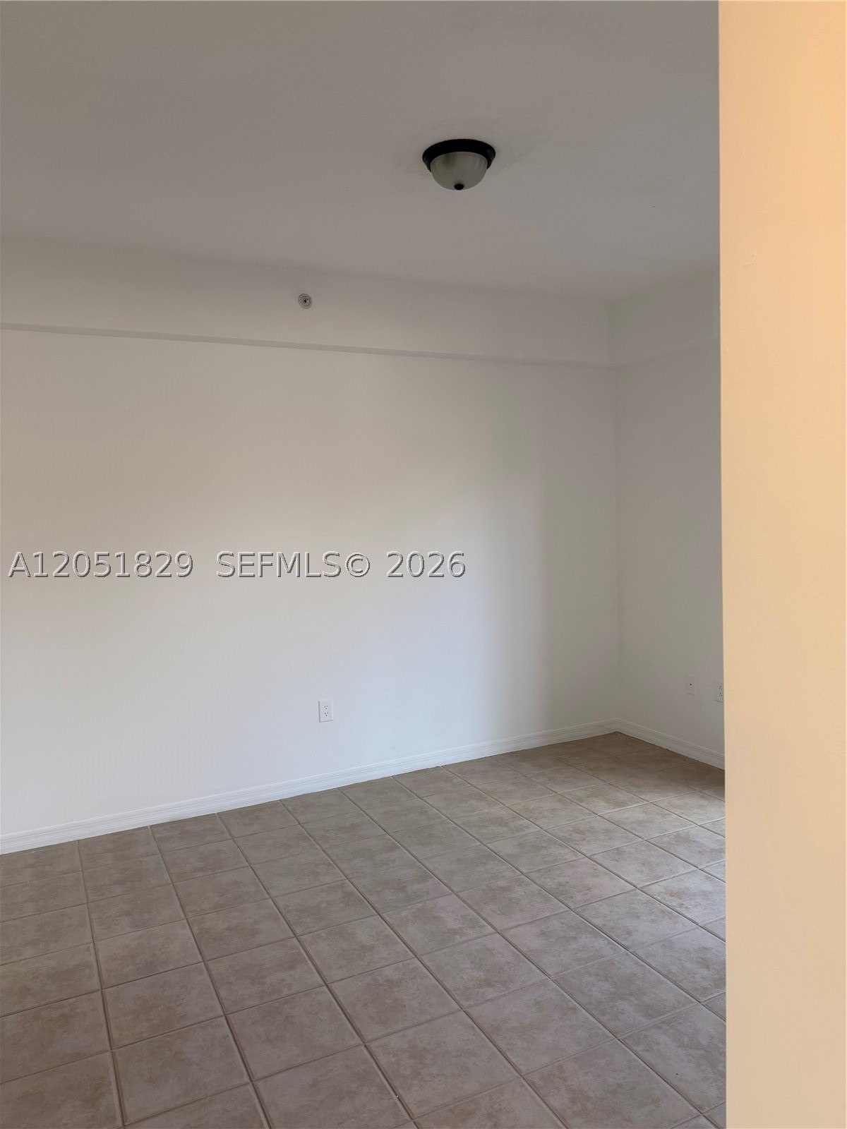 Pembroke Cay - Residential Lease