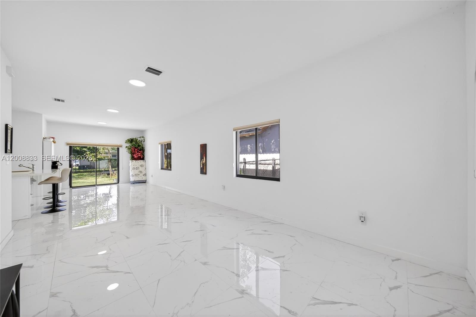 CHRISTIE LAWNS REV - Residential