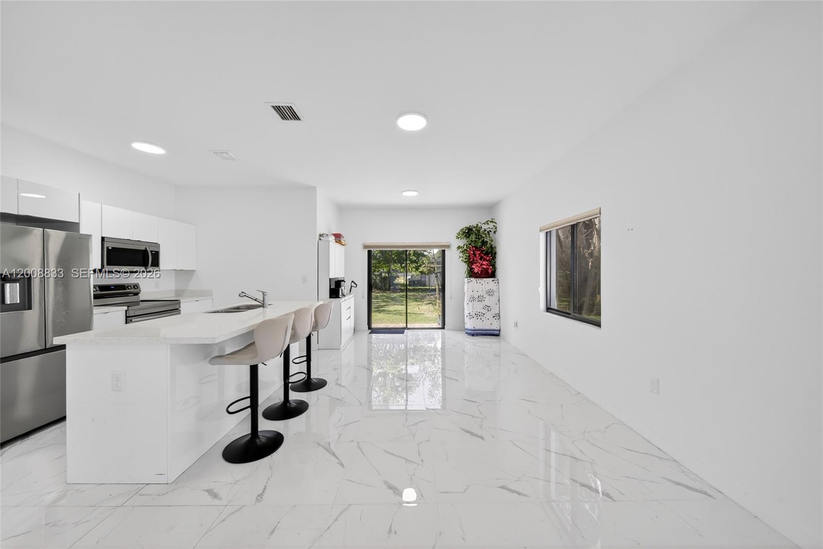 CHRISTIE LAWNS REV - Residential