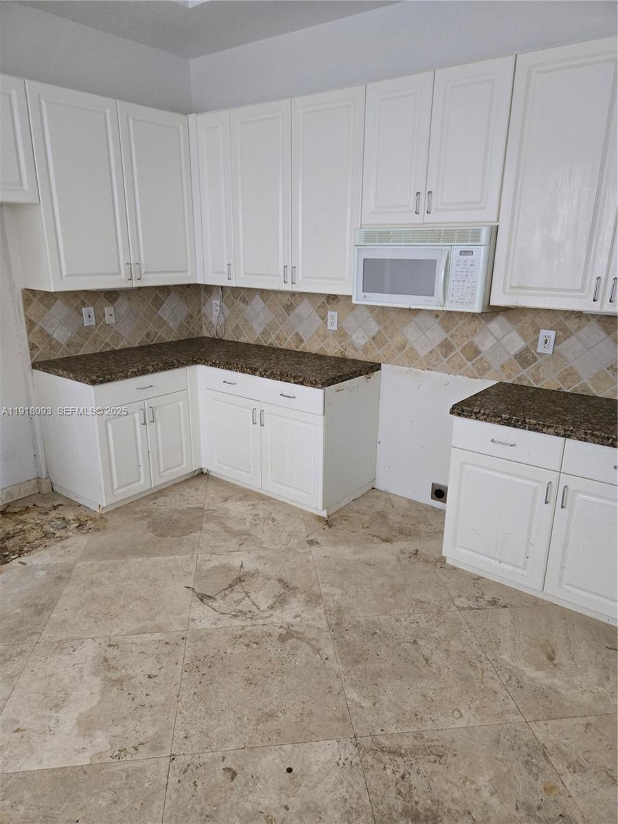 THREE ISLANDS 3RD SECTION - Residential