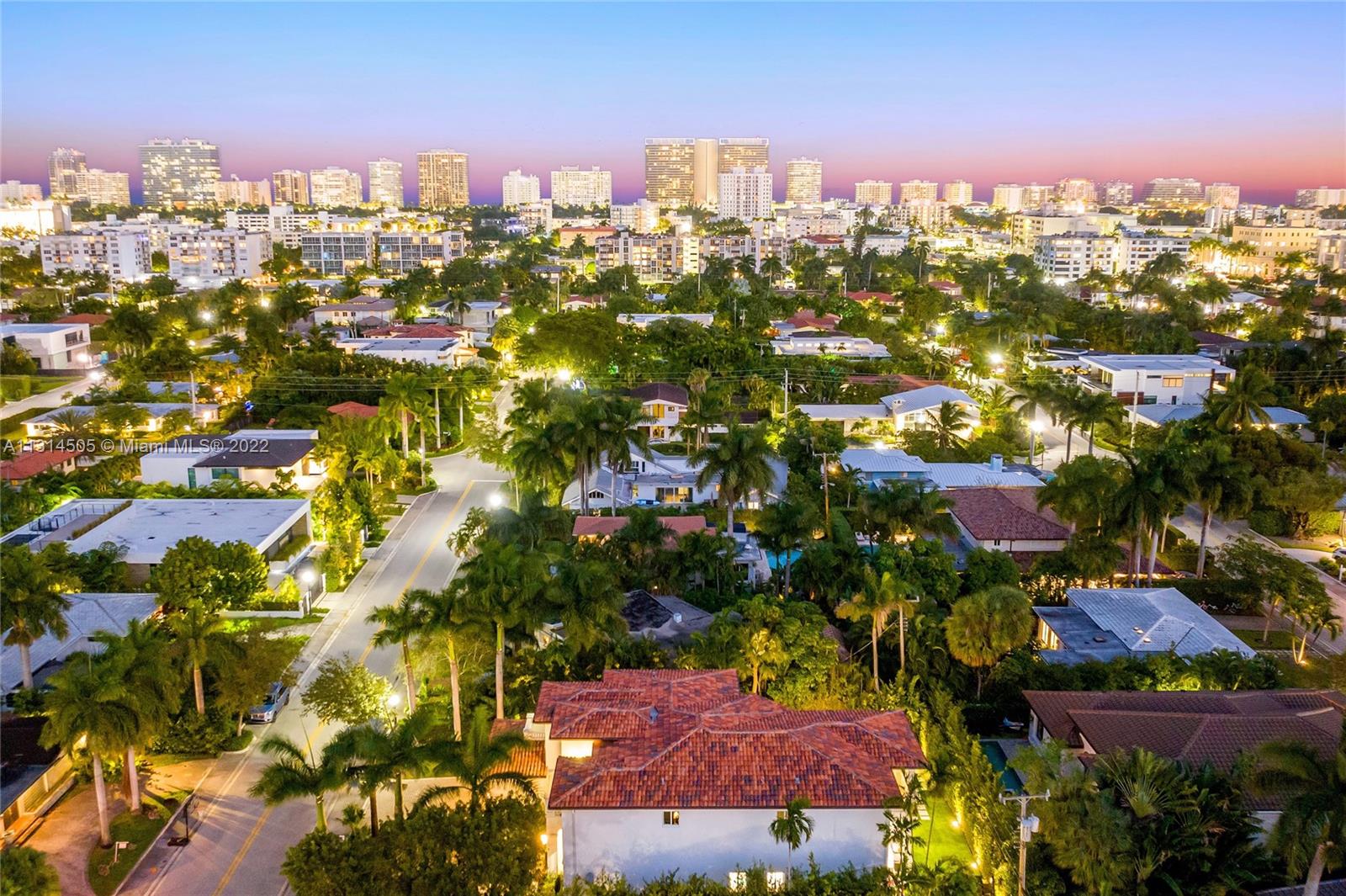 BAY HARBOR ISLAND - Residential