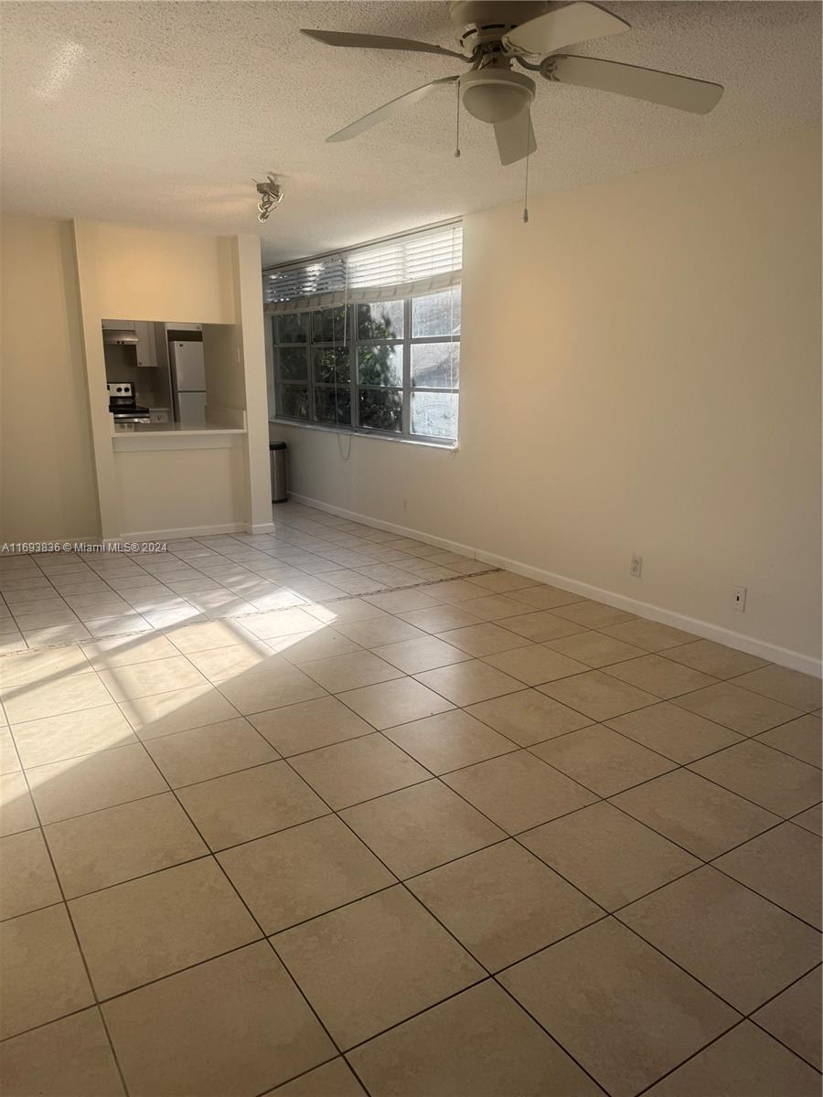LIVE OAK CONDO SEVEN - Residential Lease