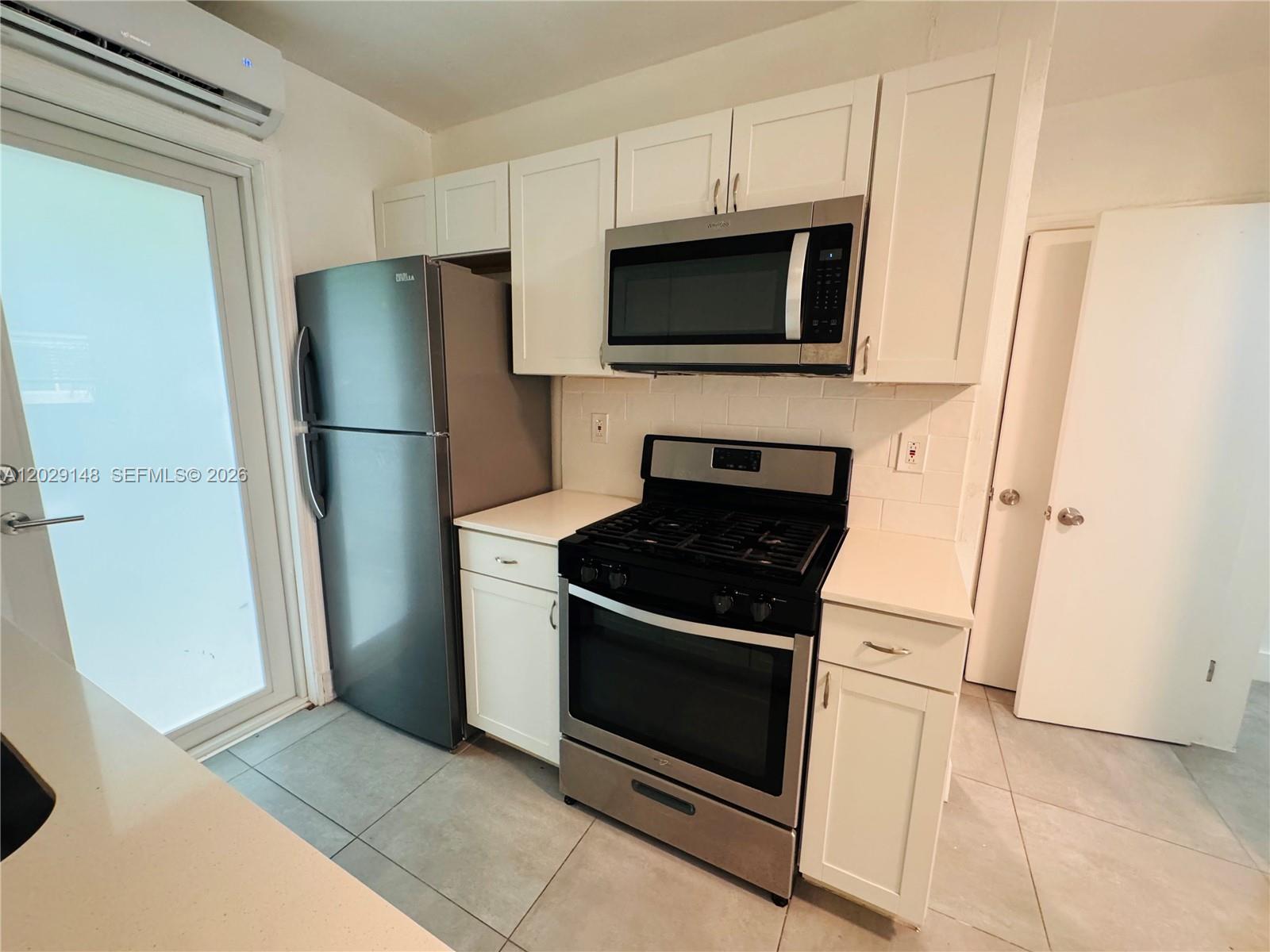 GOLDEN DREAMS CONDO - Residential