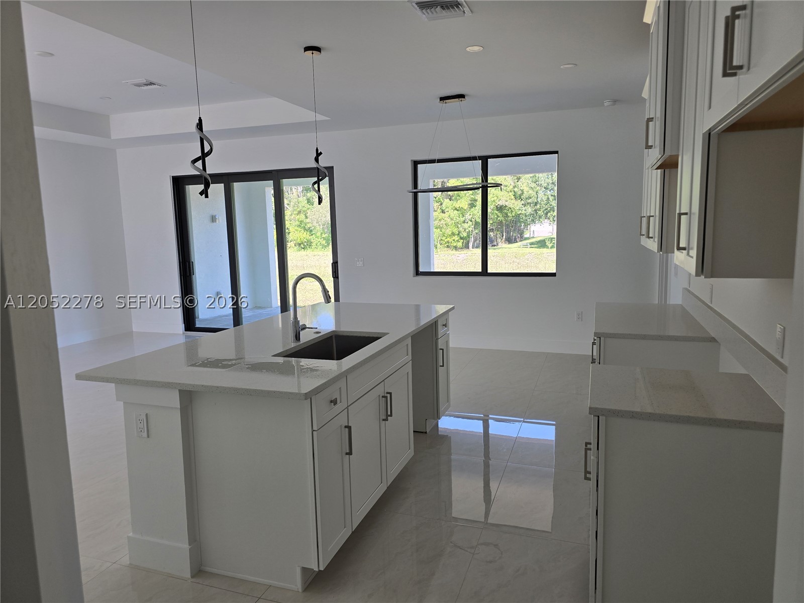 Mirror Lakes - Residential