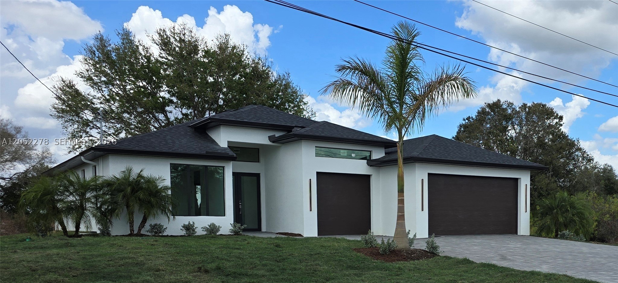 Mirror Lakes - Residential