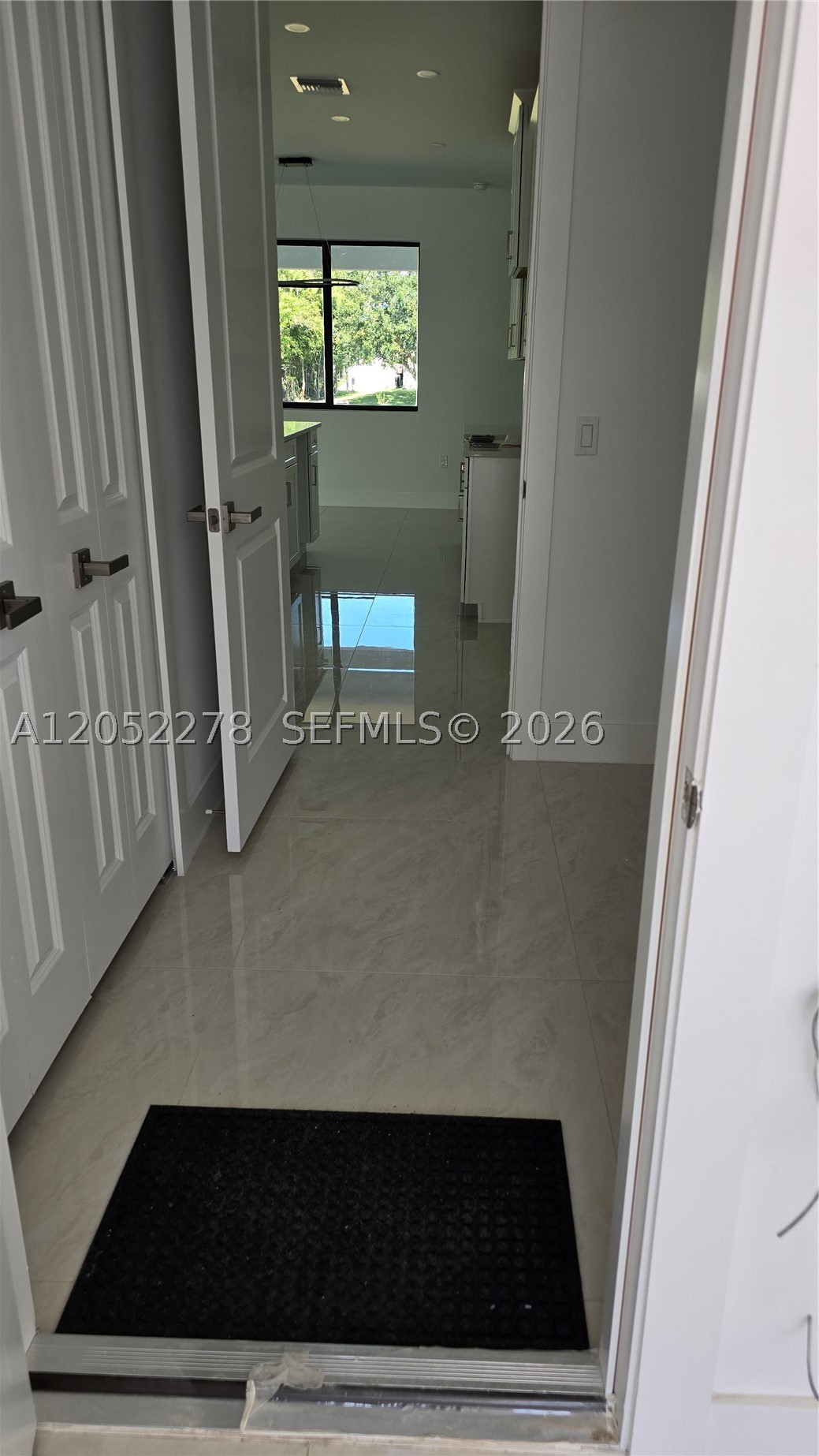 Mirror Lakes - Residential