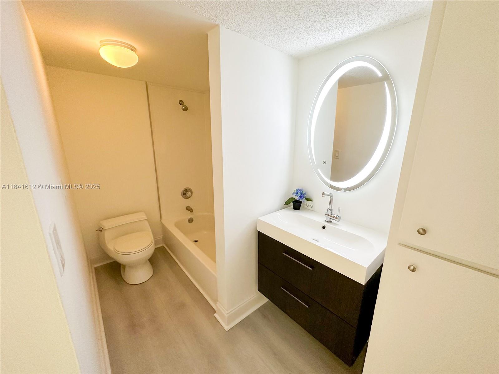 PLAZA OF AMERICAS CONDO - Residential
