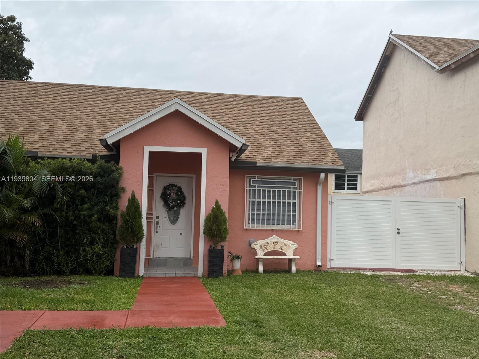 CHANTE-CLARE - Residential