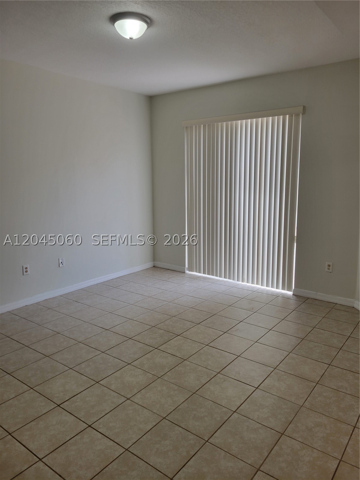 HAMPTON ISLES - Residential Lease