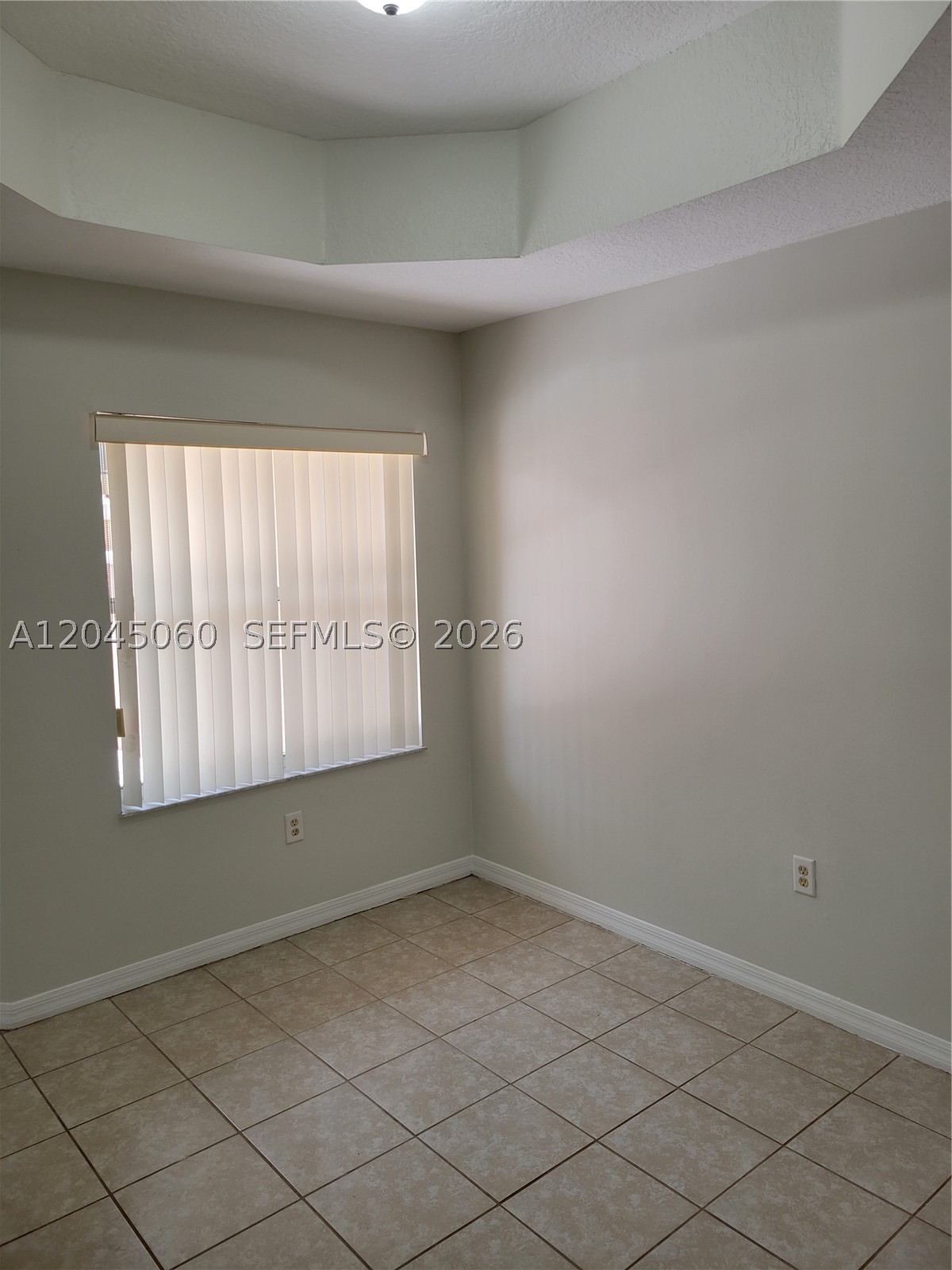 HAMPTON ISLES - Residential Lease