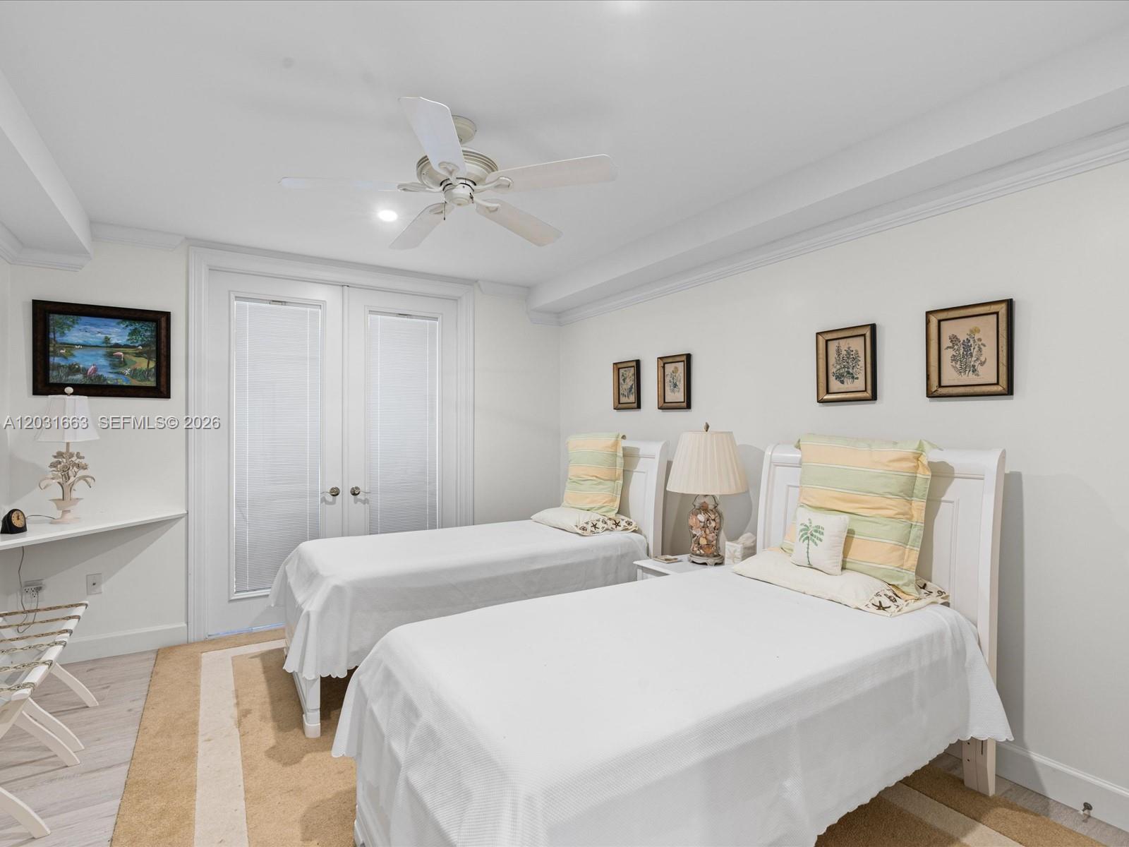 CHATEAU CHEVERNY IBIS ISL - Residential