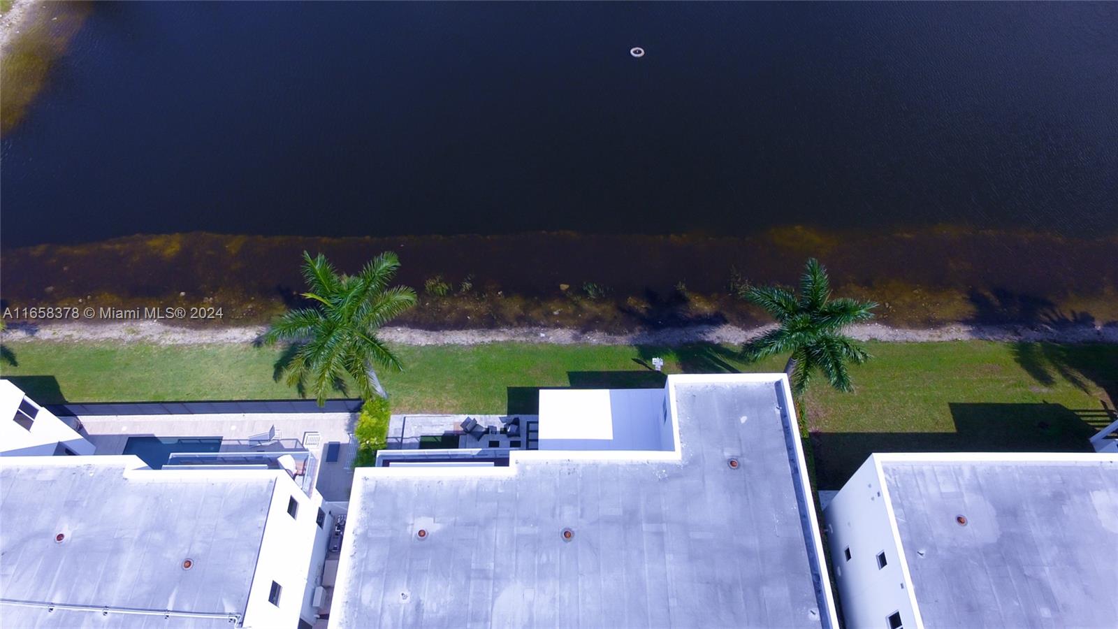 DORAL COMMONS RESIDENTIAL - Residential Lease