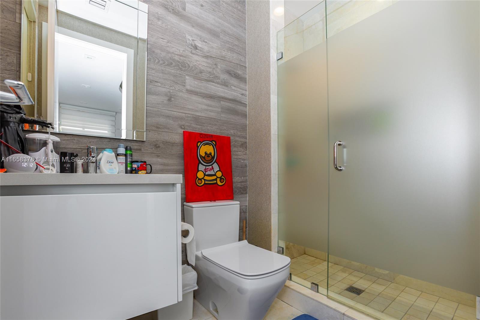 DORAL COMMONS RESIDENTIAL - Residential Lease