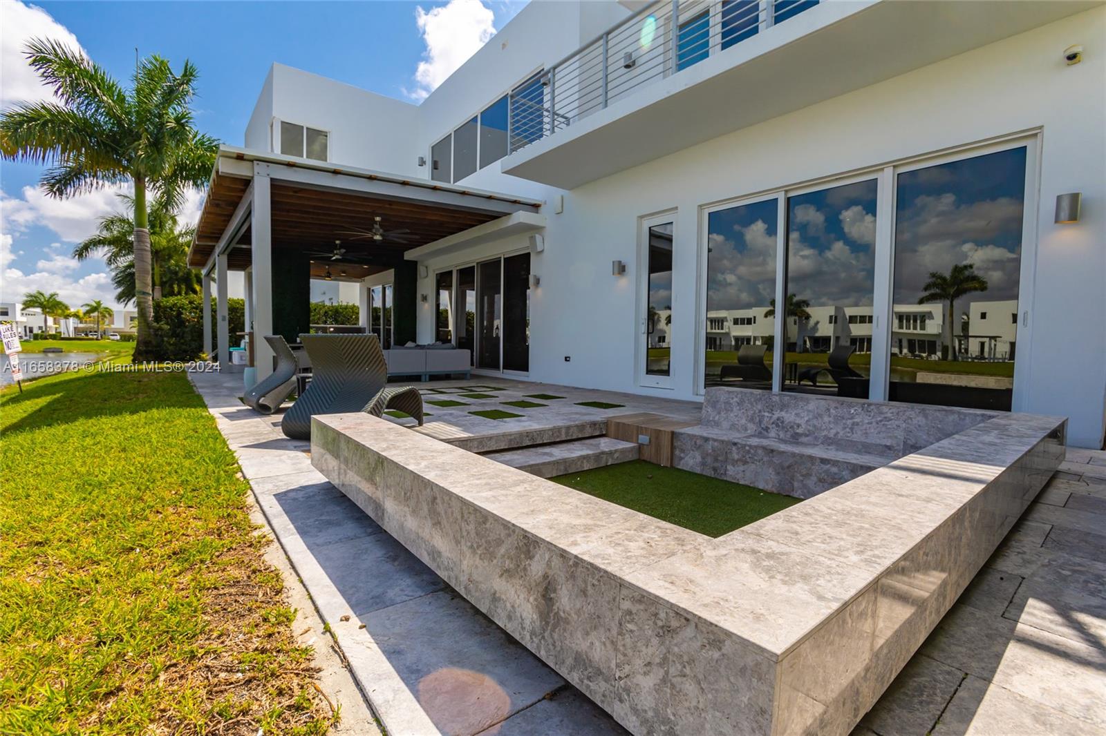 DORAL COMMONS RESIDENTIAL - Residential Lease