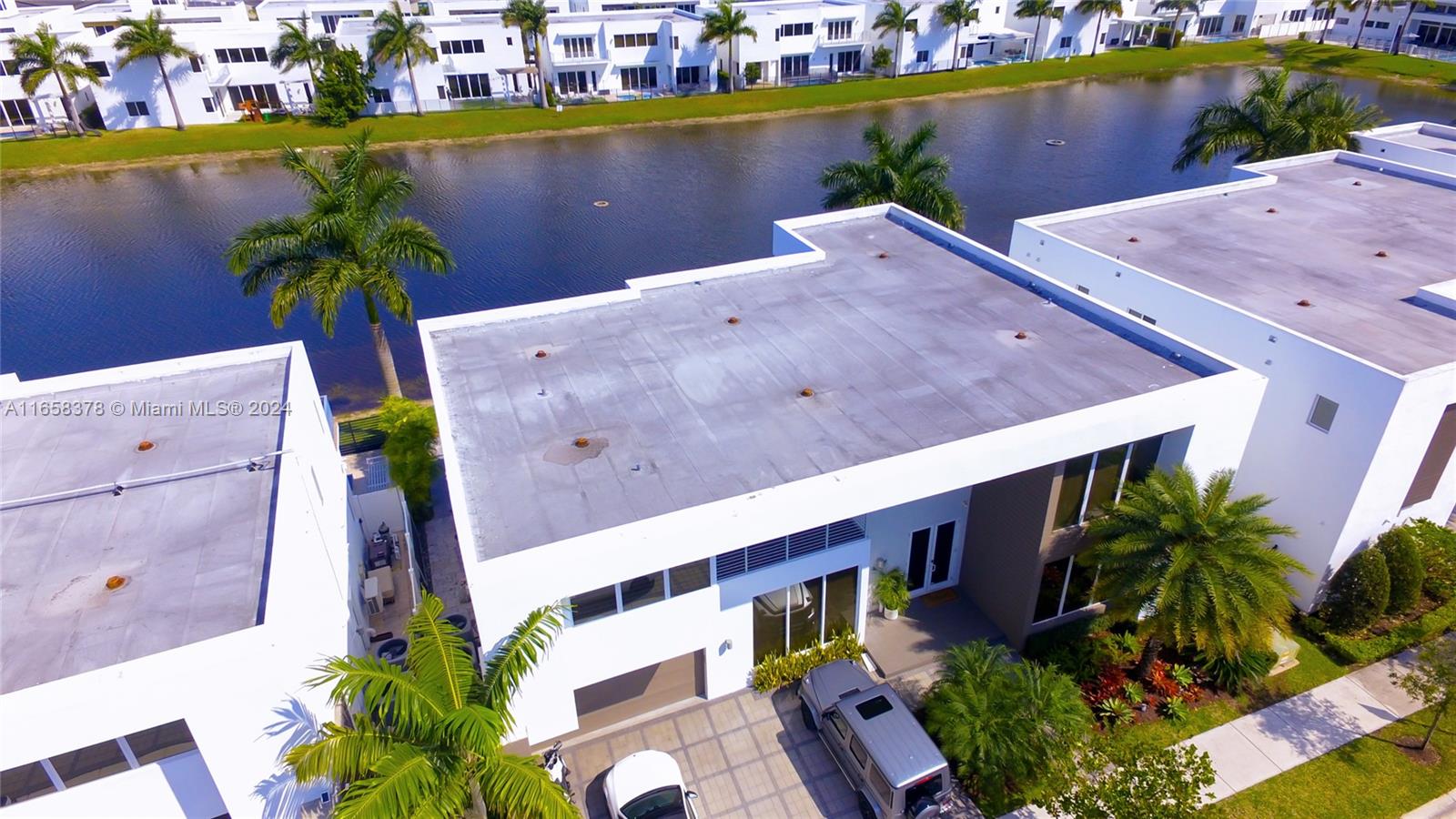DORAL COMMONS RESIDENTIAL - Residential Lease