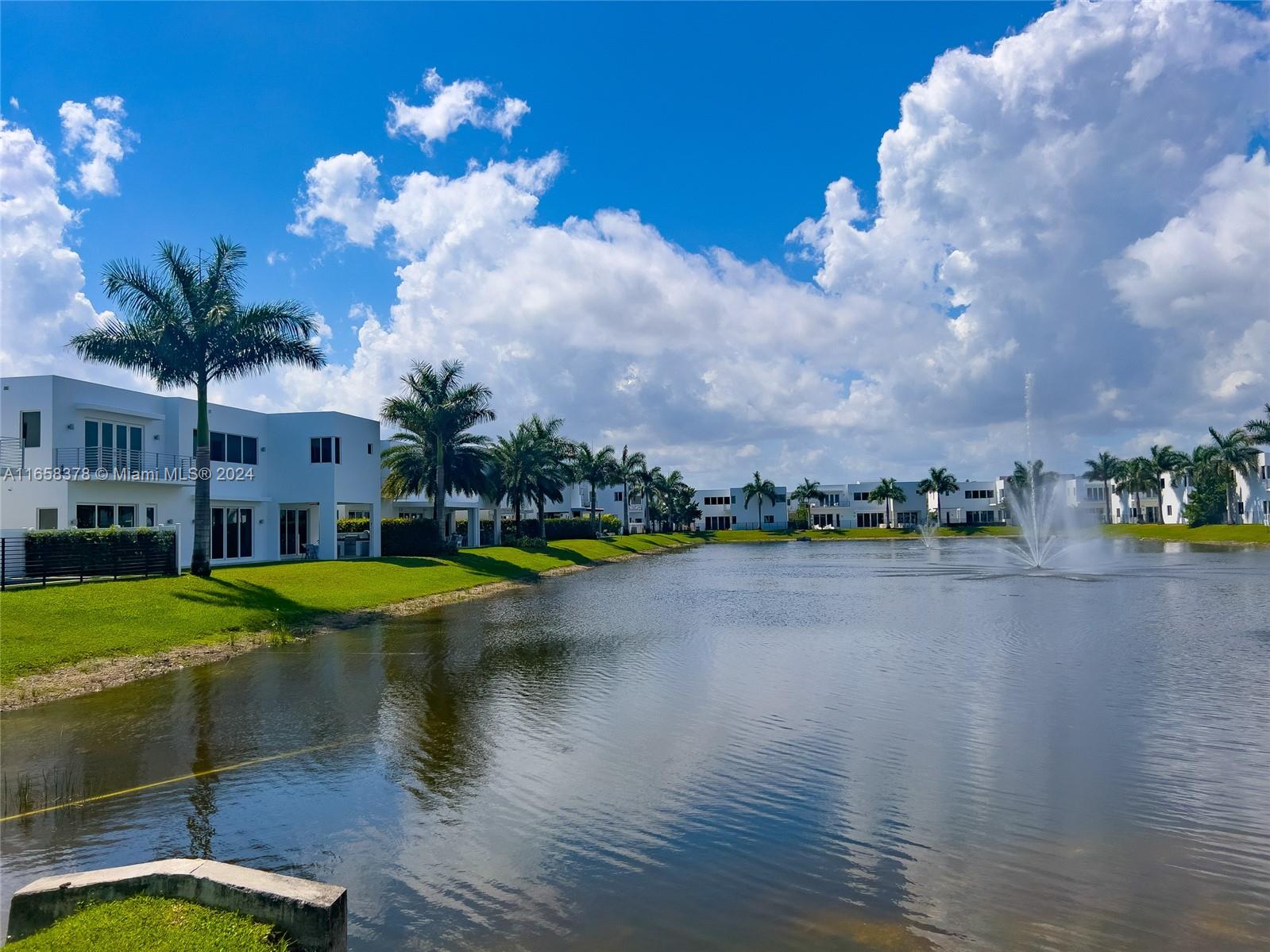 DORAL COMMONS RESIDENTIAL - Residential Lease