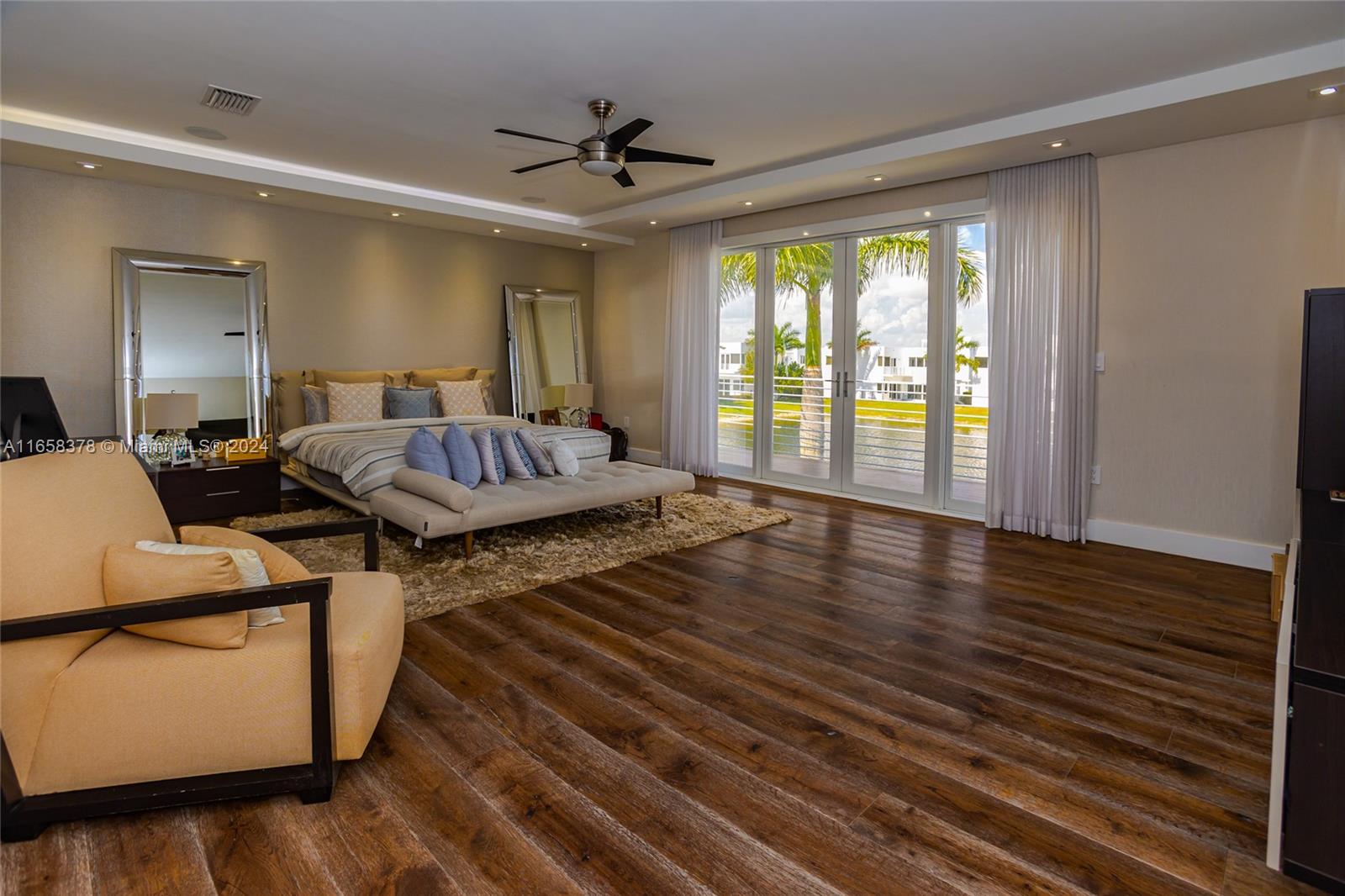 DORAL COMMONS RESIDENTIAL - Residential Lease