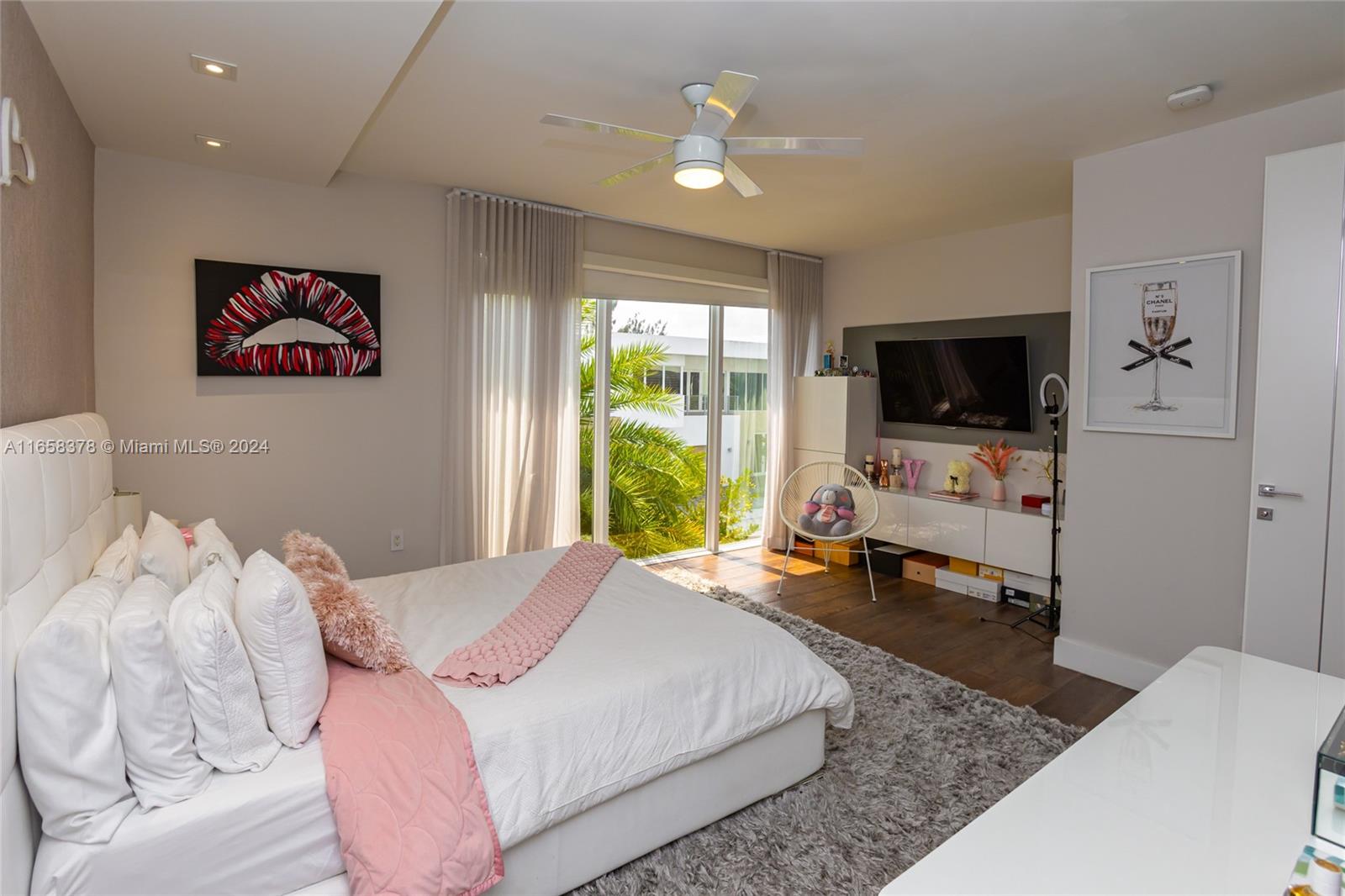 DORAL COMMONS RESIDENTIAL - Residential Lease