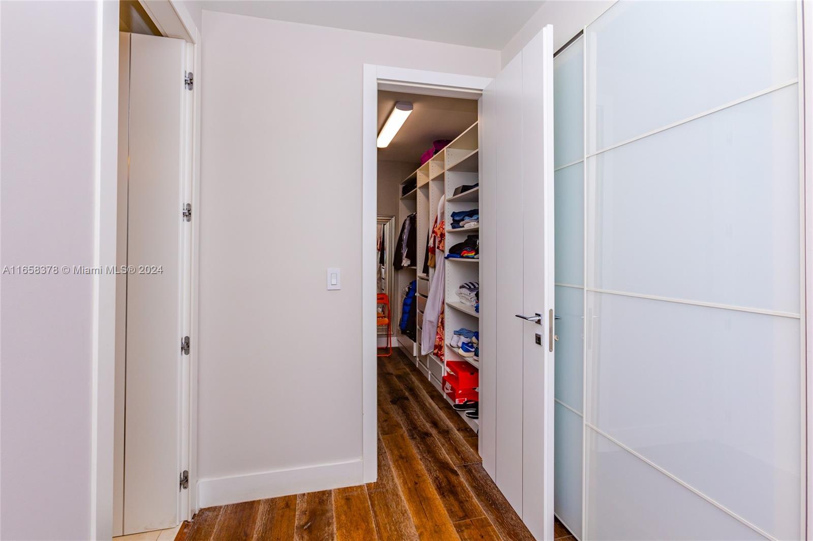 DORAL COMMONS RESIDENTIAL - Residential Lease