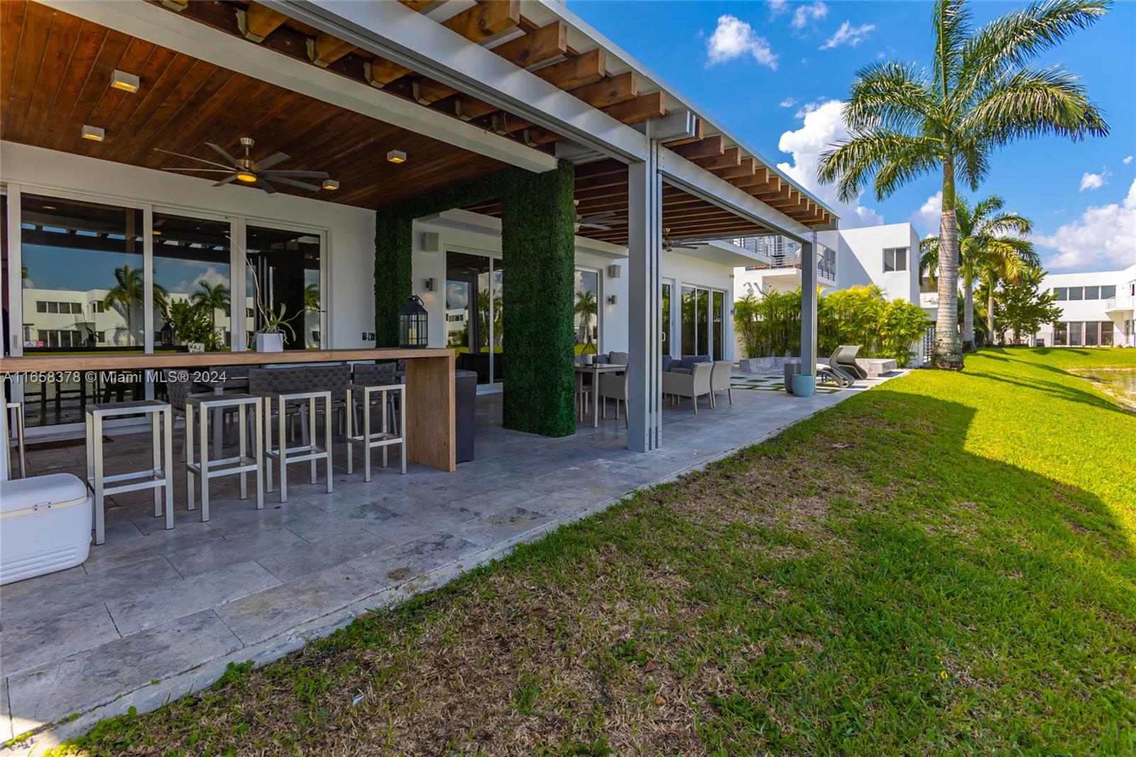 DORAL COMMONS RESIDENTIAL - Residential Lease