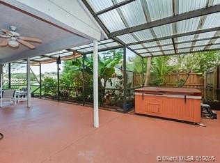 SYMPHONY BAY - Residential