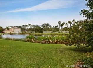 SYMPHONY BAY - Residential