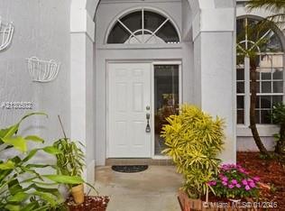 SYMPHONY BAY - Residential