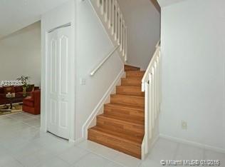 SYMPHONY BAY - Residential