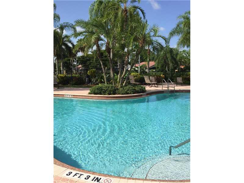 SYMPHONY BAY - Residential