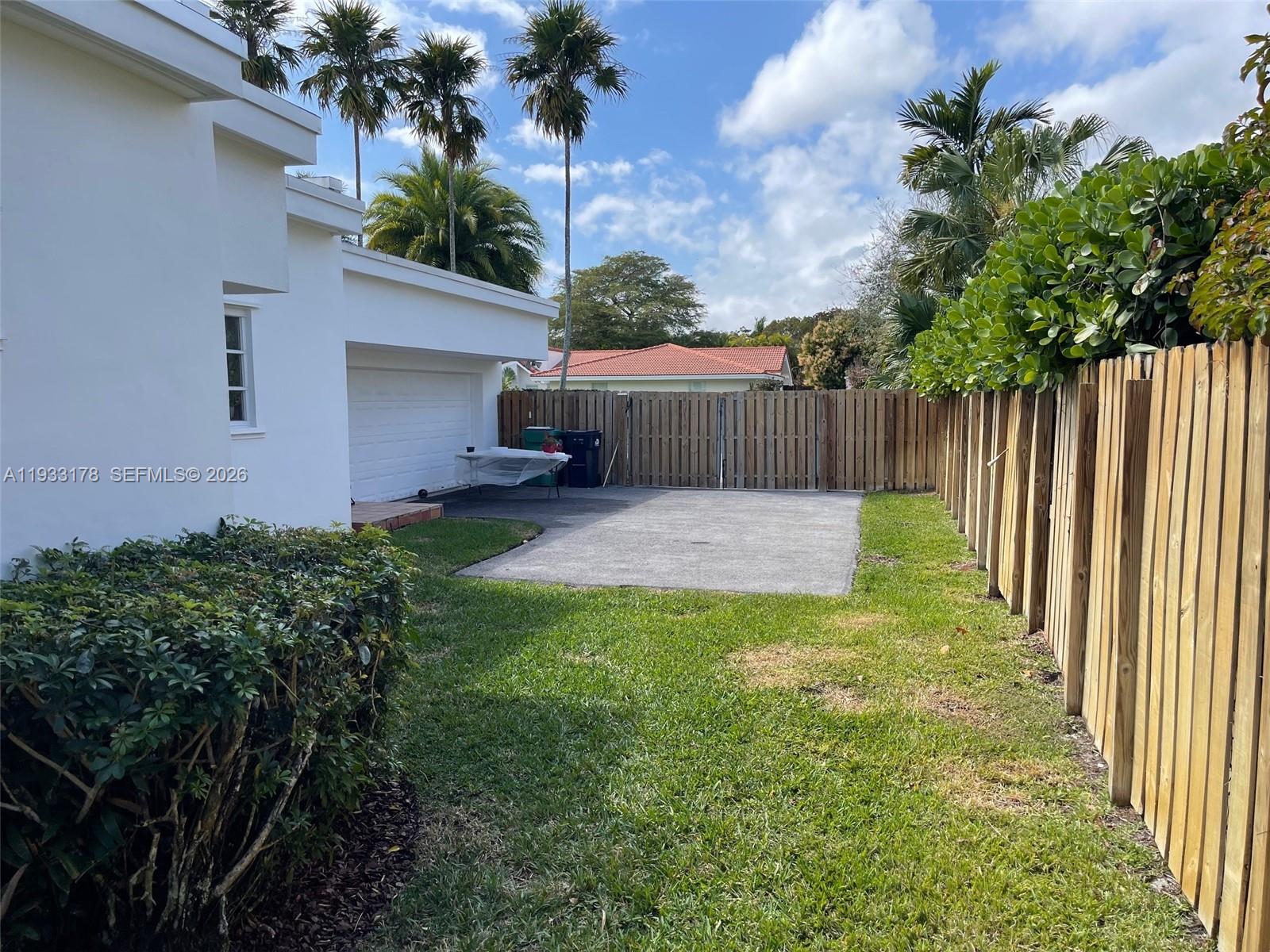 BRIARWOOD ESTATES - Residential