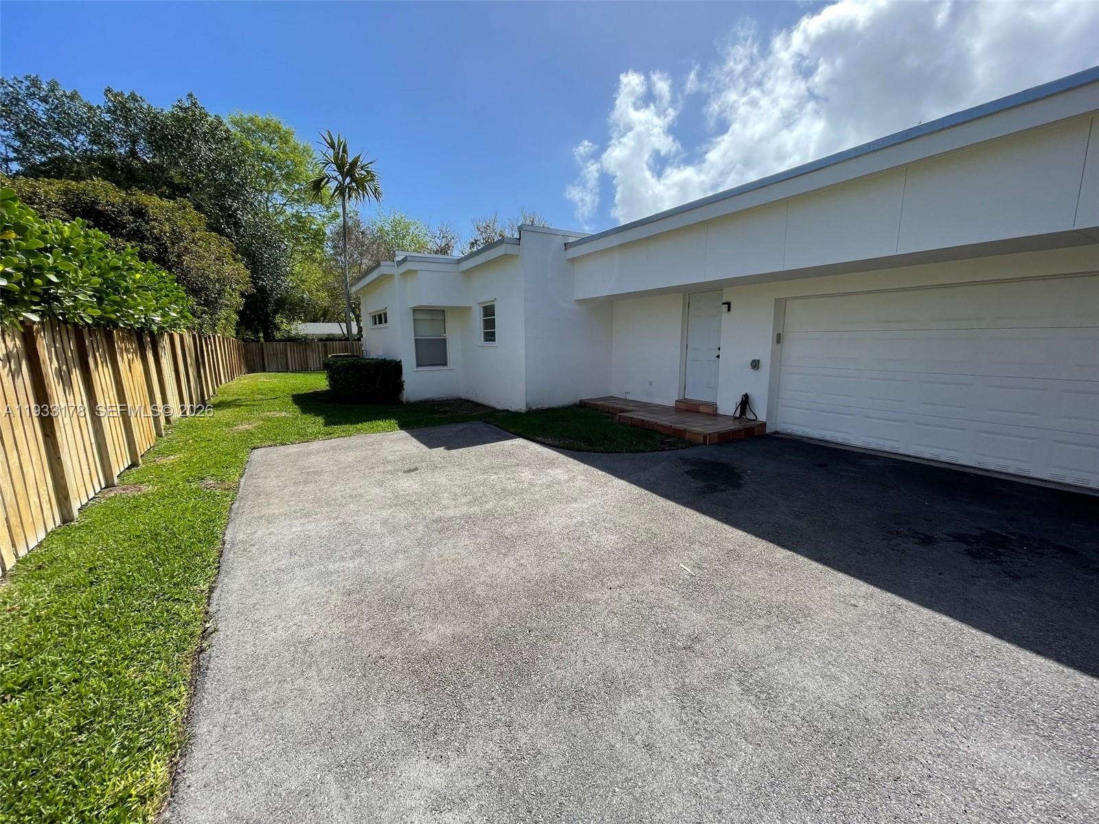 BRIARWOOD ESTATES - Residential