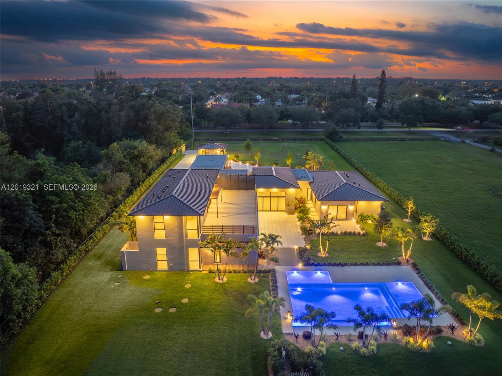 MEADOWVIEW ESTATES - Residential