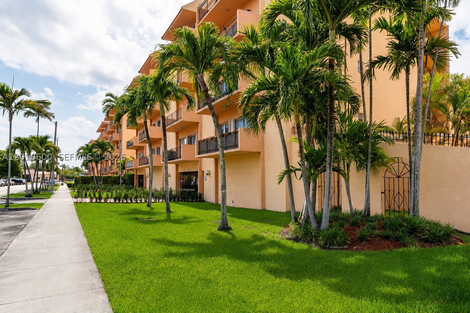 WESTLAND EDEN CONDO II - Residential