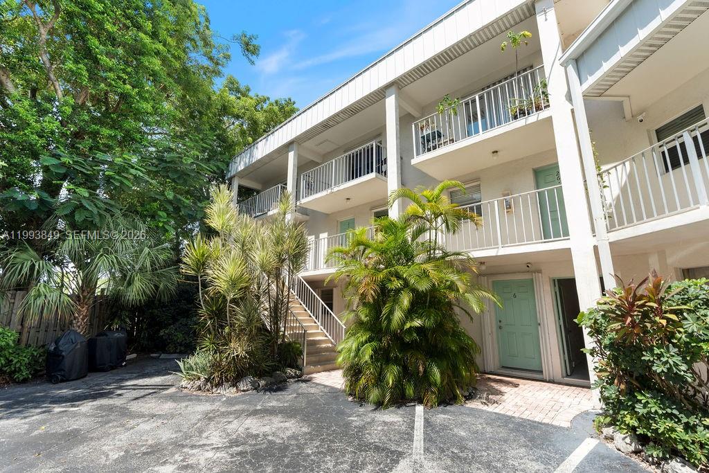 HOLIDAY BY THE SEA - Residential